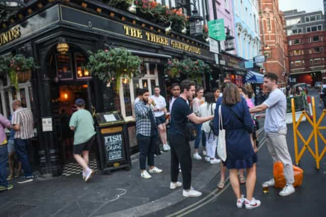 Council looks to ban standing at pubs in Soho and West End