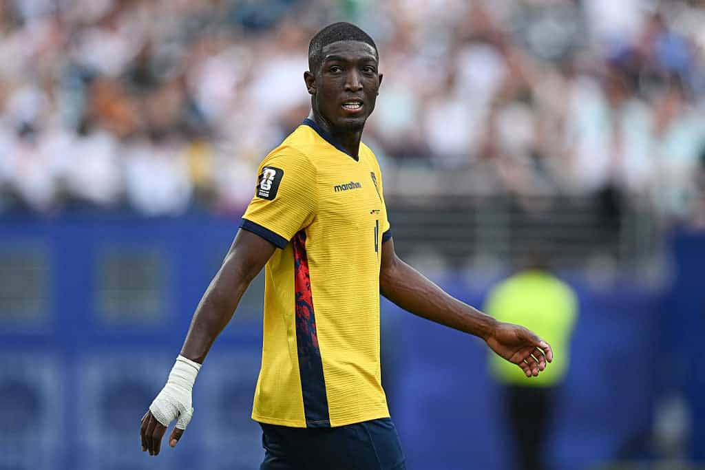 Joel Ordonez: Crystal Palace move to hijack Aston Villa deal