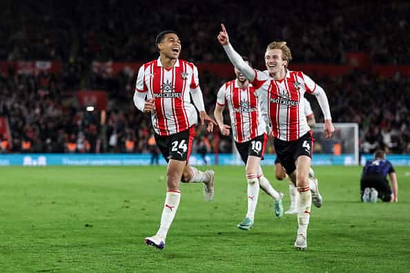 Shea Charles joins Fulham in £30m Southampton move