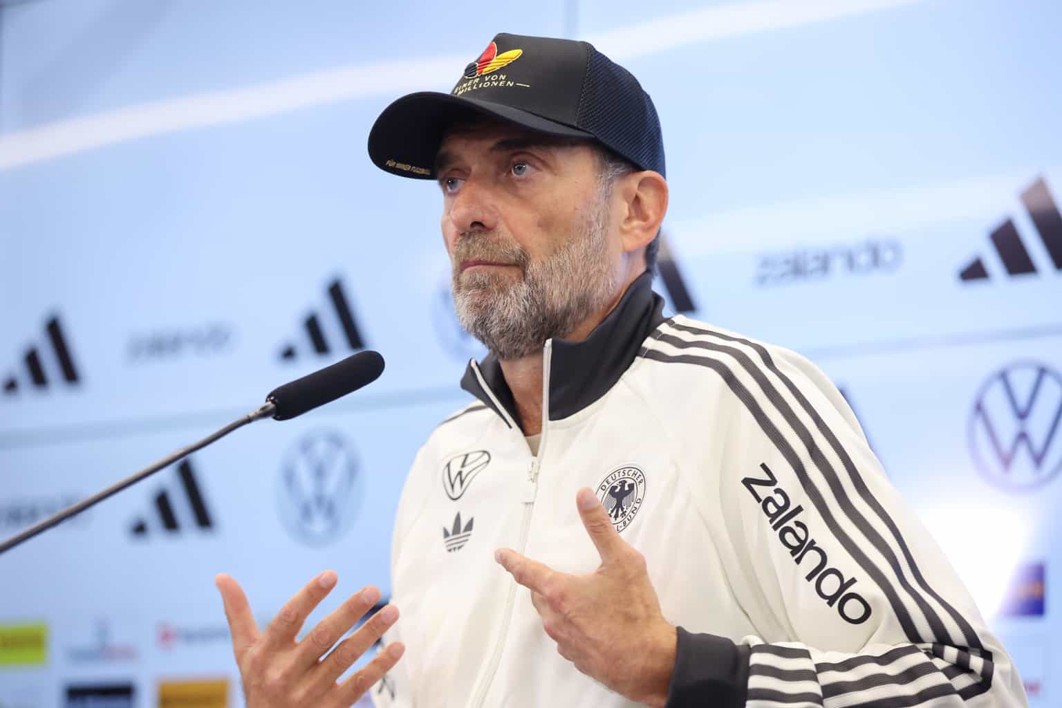 Klopp says he wants to reclaim the German flag after the AfD’s state win