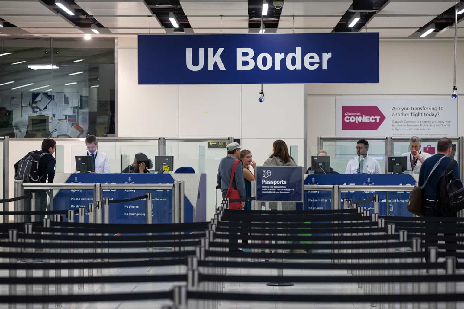 Contactless border tech ends passport scans at UK airports