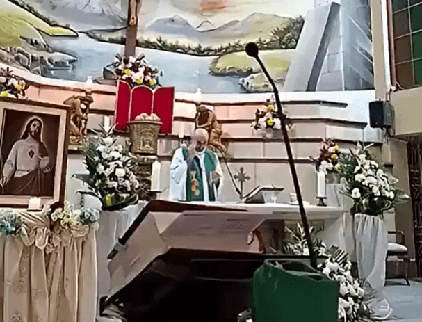 Priest dies after massive crucifix falls onto him during livestreamed mass