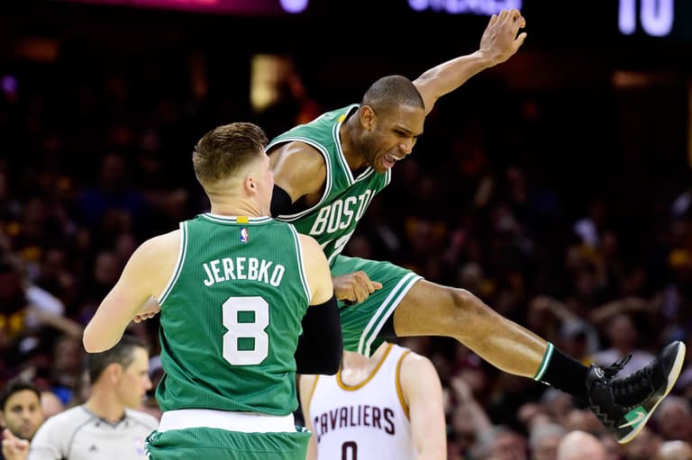 Al Horford: “Shaq elbowed me in the face in my first game as a rookie.” Al Horford: “Shaq elbowed me in the face in my first game as a rookie.”