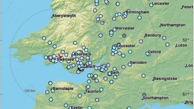 Earthquake hits England and Wales