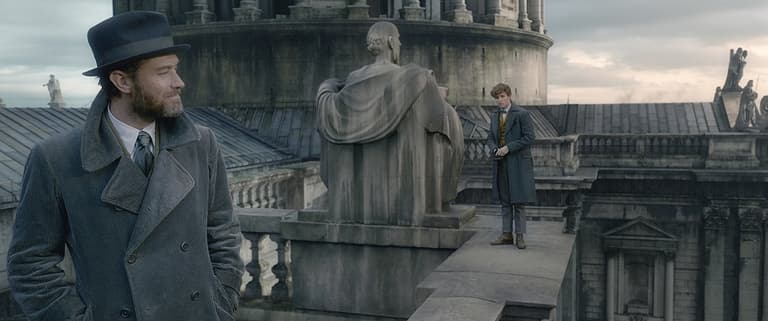 Harry Potter fans think they may have noticed a massive plot-hole in the new Fantastic Beasts trailer Harry Potter fans think they may have noticed a massive plot-hole in the new Fantastic Beasts trailer