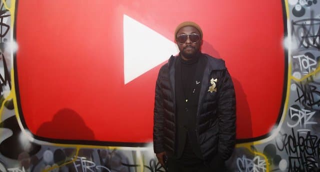 People can’t deal with how will.i.am’s name was translated into French People can’t deal with how will.i.am’s name was translated into French