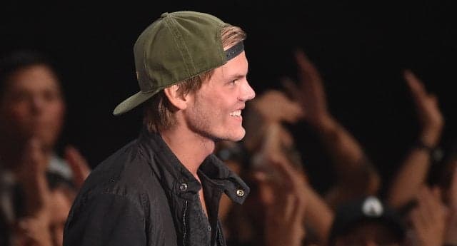 Calvin Harris, Dua Lipa and Deadmau5 lead tributes to Avicii following his death at the age of 28 Calvin Harris, Dua Lipa and Deadmau5 lead tributes to Avicii following his death at the age of 28