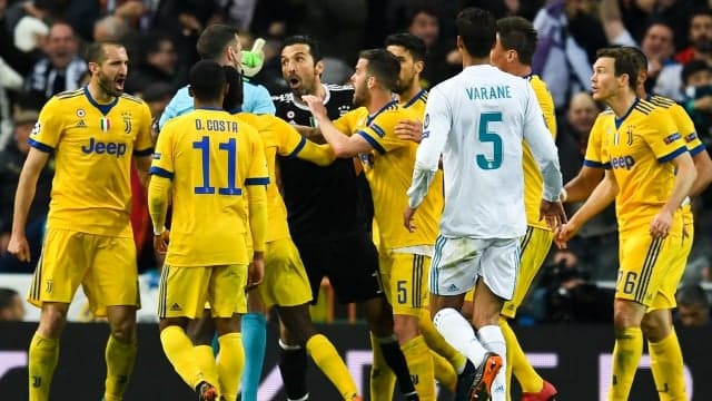 Gigi Buffon refuses to apologise for Michael Oliver comments in latest rant Gigi Buffon refuses to apologise for Michael Oliver comments in latest rant