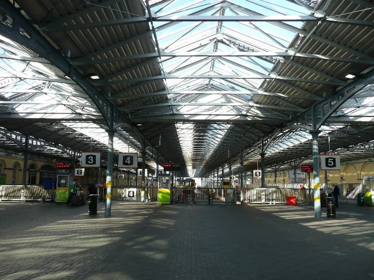 WATCH: Man playing ‘Africa’ by Toto in local train station is absolutely class WATCH: Man playing ‘Africa’ by Toto in local train station is absolutely class
