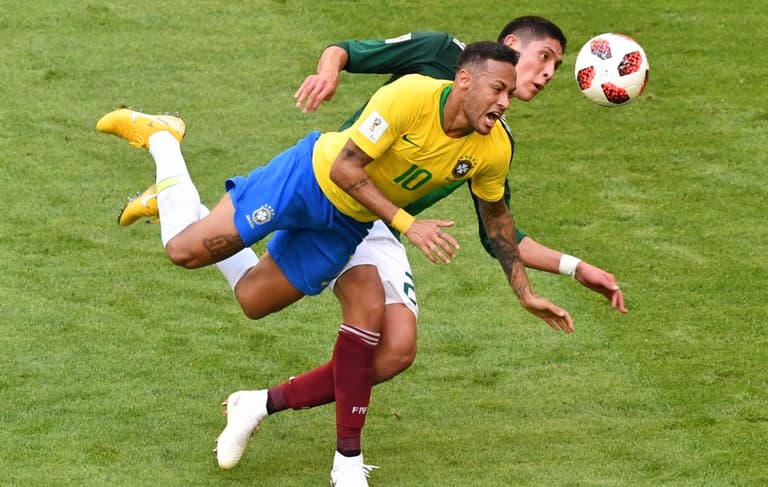 Romelu Lukaku defends Neymar amid play-acting accusations