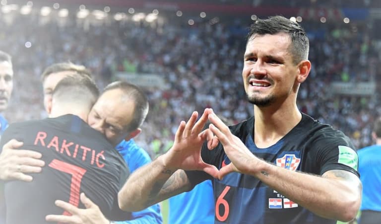 Mats Hummels clarifies tweet wasn’t poking fun at Dejan Lovren Mats Hummels clarifies tweet wasn’t poking fun at Dejan Lovren