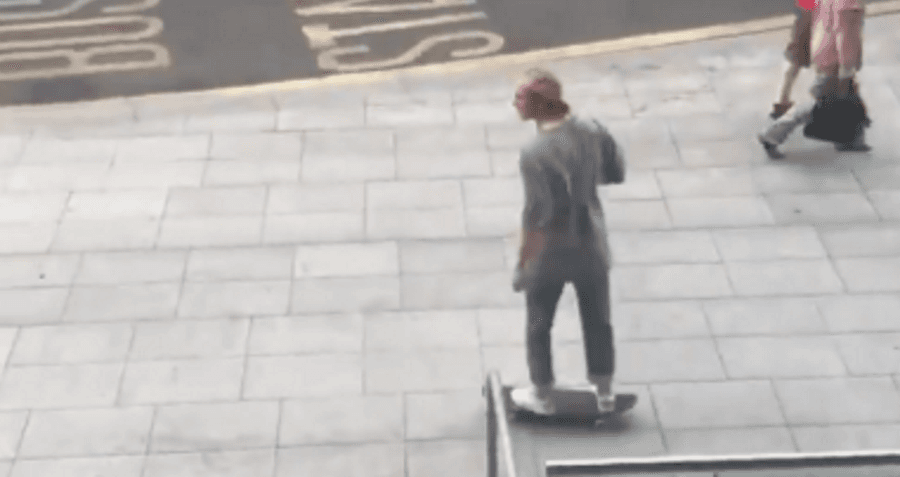 Everton’s Tom Davies is spending his summer skateboarding through streets of Liverpool