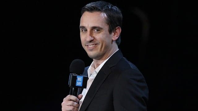 Jamie Carragher loses it over Gary Neville’s suggestion United should rest players against City