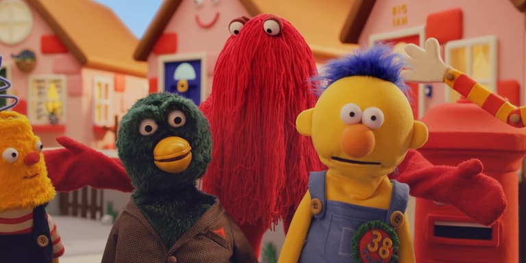 Puppets, Paranoia, and Raw Meat: Behind the scenes on Don’t Hug Me I’m Scared, the internet’s strangest puppet show Puppets, Paranoia, and Raw Meat: Behind the scenes on Don’t Hug Me I’m Scared, the internet’s strangest puppet show