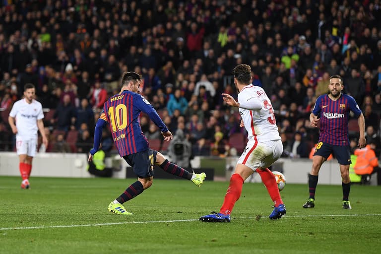 Lionel Messi starts and finishes astonishing team goal in Barcelona demolition of Sevilla Lionel Messi starts and finishes astonishing team goal in Barcelona demolition of Sevilla