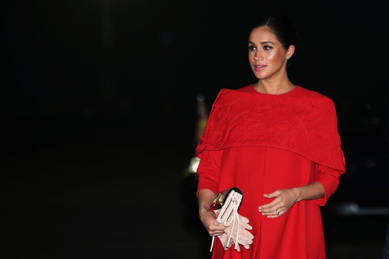 Meghan Markle threatening to sue Mail on Sunday Meghan Markle threatening to sue Mail on Sunday