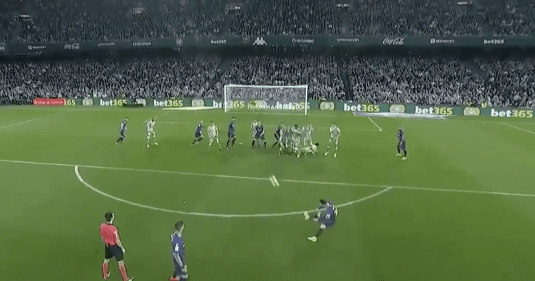 Lionel Messi scores perfect free-kick to give Barcelona lead at Betis Lionel Messi scores perfect free-kick to give Barcelona lead at Betis