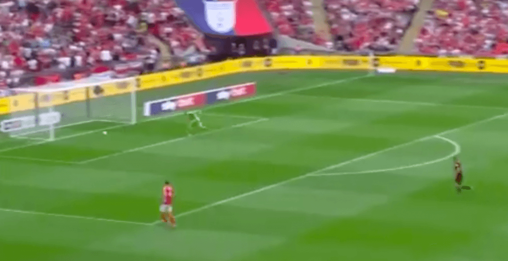 Charlton concede nightmare backpass own goal in the first minutes of playoff against Sunderland