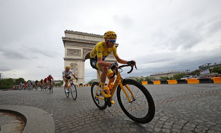 Chris Froome out of Tour de France after ‘very serious’ crash Chris Froome out of Tour de France after ‘very serious’ crash