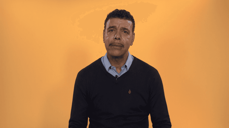 How Chris Kamara missed that red card on Soccer Saturday How Chris Kamara missed that red card on Soccer Saturday