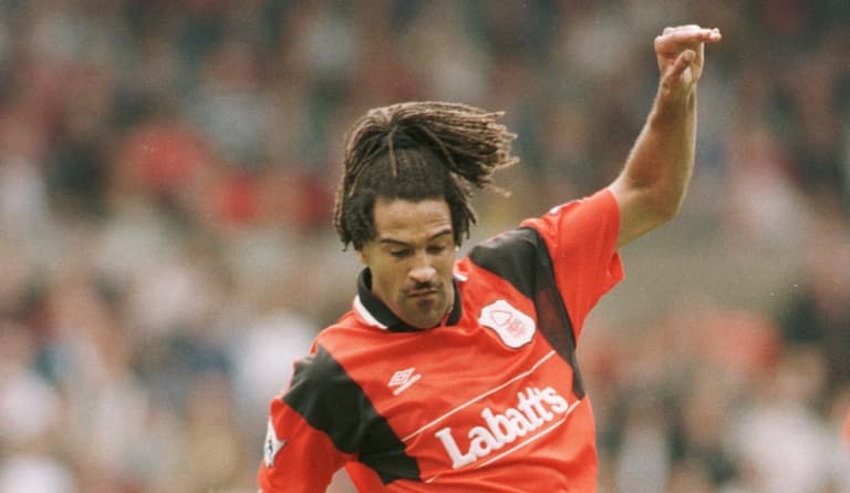 Jason Lee: Footballer yet to receive apology for blackface on TV show Jason Lee: Footballer yet to receive apology for blackface on TV show