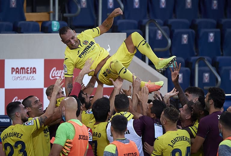 Santi Cazorla bids farewell to Villarreal after miraculous career Santi Cazorla bids farewell to Villarreal after miraculous career