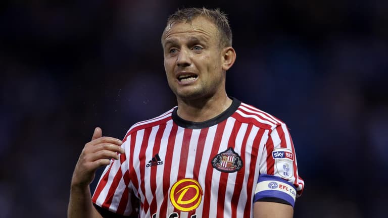 Sunderland legend midfielder Lee Cattermole retires from football aged 32 Sunderland legend midfielder Lee Cattermole retires from football aged 32