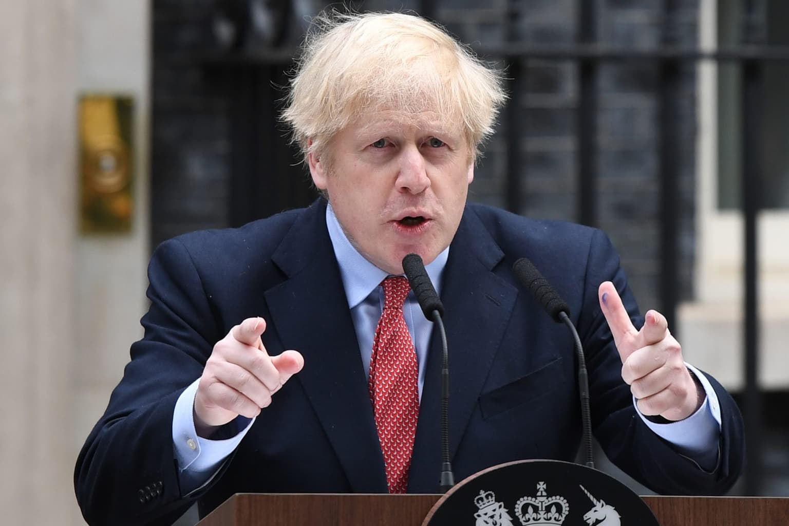 Boris Johnson to announce lockdown for a month in England