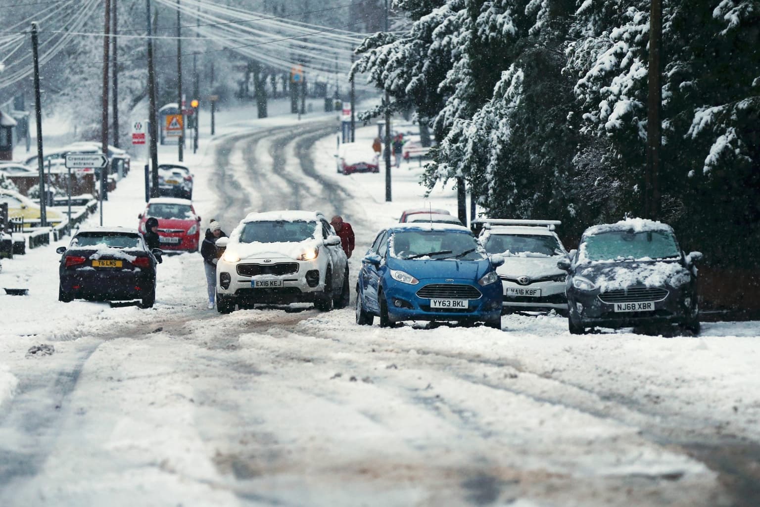 UK braced for snow and -10C temperatures