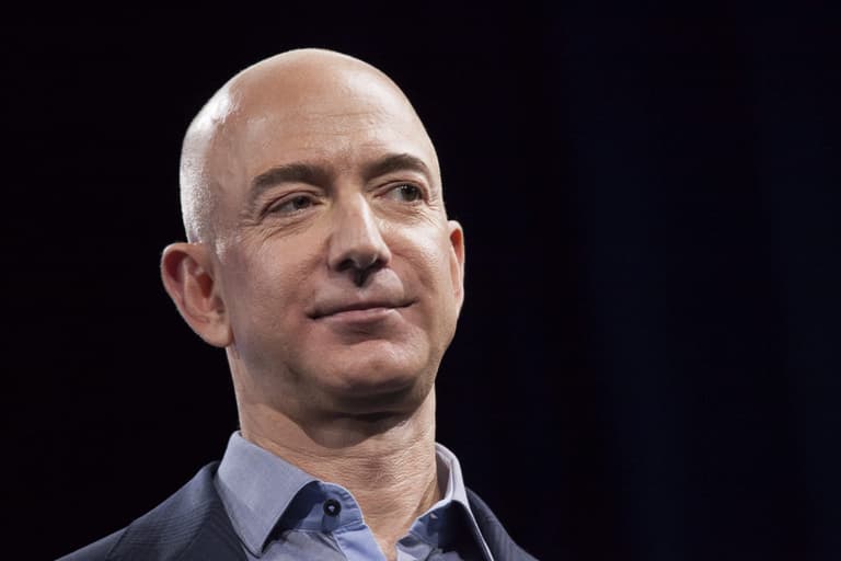 Jeff Bezos calls out NASA over ‘mistake’ Elon Musk moon-lander contract Jeff Bezos calls out NASA over ‘mistake’ Elon Musk moon-lander contract