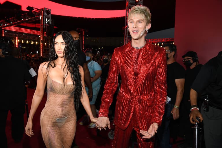 Megan Fox says she wore her ‘naked’ VMAs dress because Machine Gun Kelly told her to Megan Fox says she wore her ‘naked’ VMAs dress because Machine Gun Kelly told her to