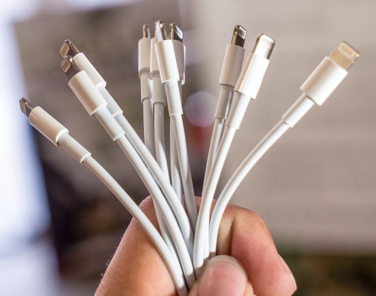 EU wants every phone to have same charger, even iPhones EU wants every phone to have same charger, even iPhones