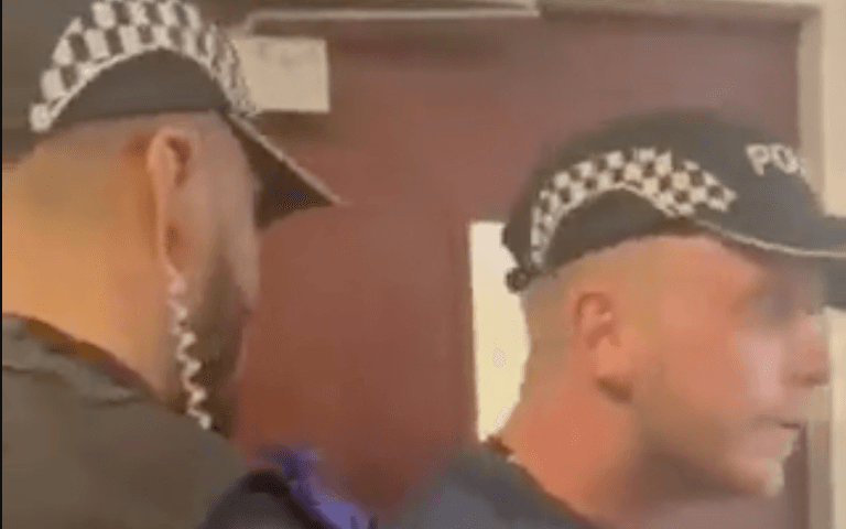 Two men appear to pretend to be police to ‘enter a woman’s home’ Two men appear to pretend to be police to ‘enter a woman’s home’