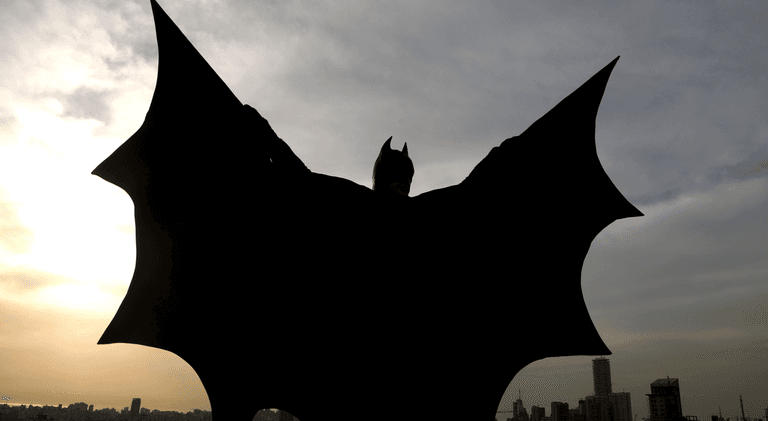 Vigilante calling himself ‘Batman’ claims to have apprehended double murder suspect Vigilante calling himself ‘Batman’ claims to have apprehended double murder suspect