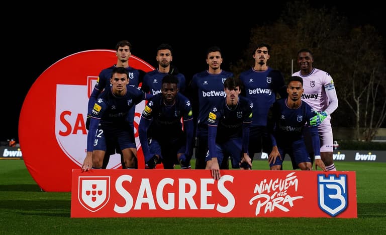 First 13 cases of the Omicron variant in Portugal believed to be Belenenses SAD players First 13 cases of the Omicron variant in Portugal believed to be Belenenses SAD players