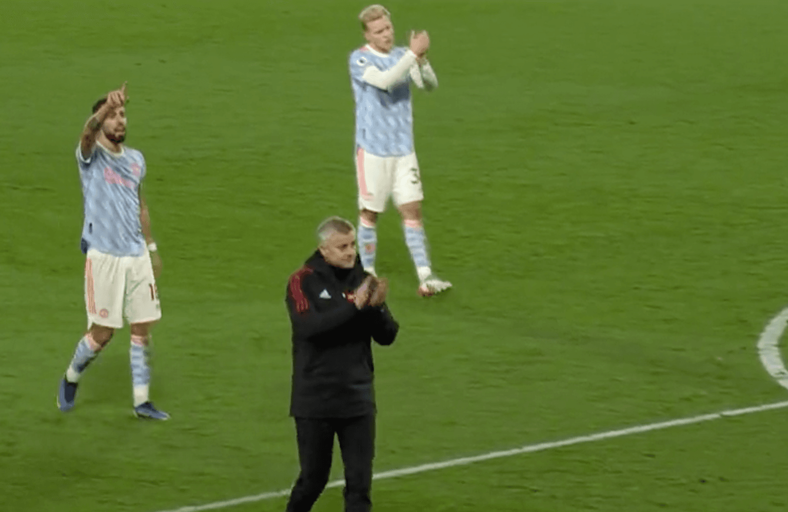 Bruno Fernandes tells fans not to blame Solskjaer after Watford defeat