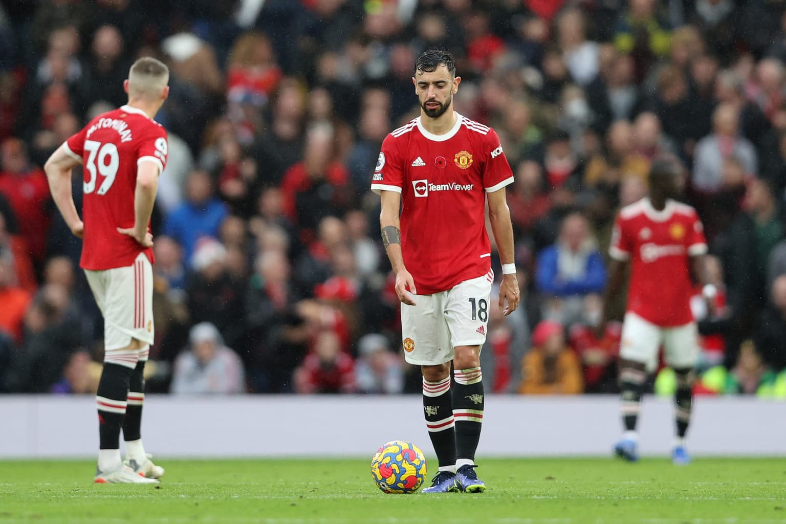Bruno Fernandes admits that Man Utd ‘are not at the same level’ as Man City