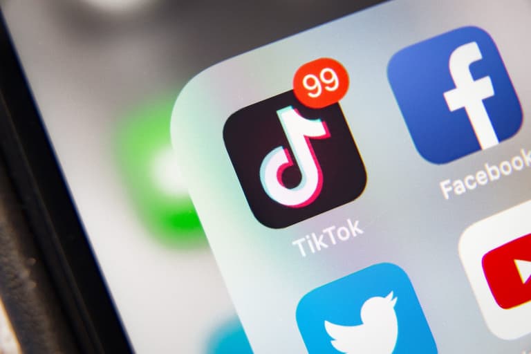 Students warned over “distressing” TikTok videos where teachers are “rated” Students warned over “distressing” TikTok videos where teachers are “rated”