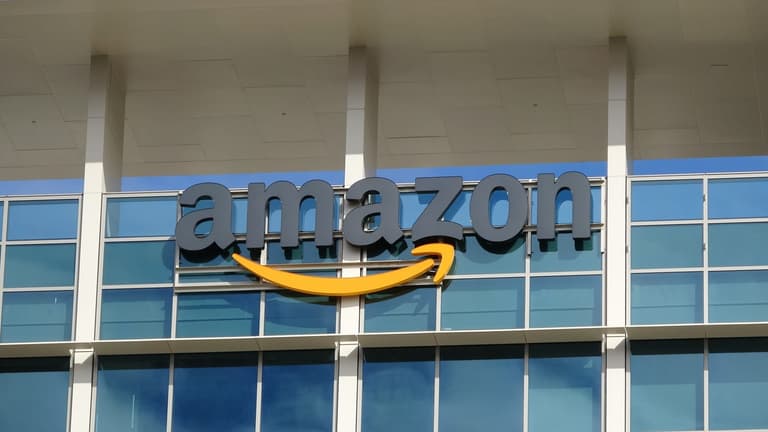 Amazon to stop accepting UK Visa credit cards from next week Amazon to stop accepting UK Visa credit cards from next week