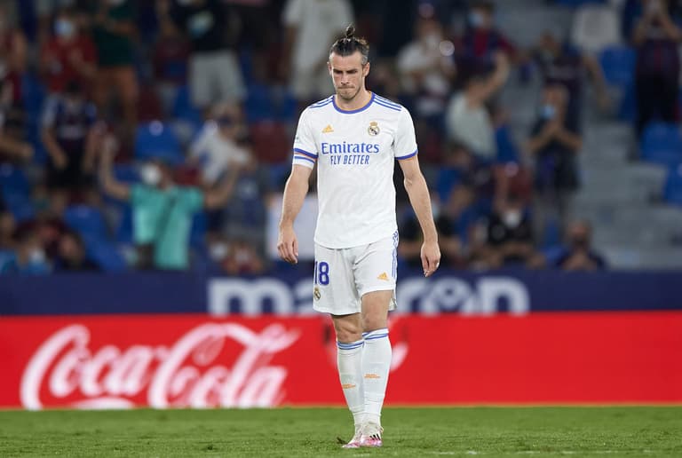 Gareth Bale reportedly earning £74,000 for each minute he’s played for Real Madrid Gareth Bale reportedly earning £74,000 for each minute he’s played for Real Madrid