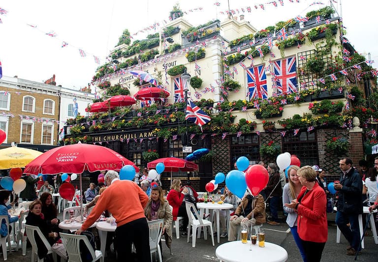 Four-day bank holiday weekend dates confirmed by Buckingham Palace Four-day bank holiday weekend dates confirmed by Buckingham Palace