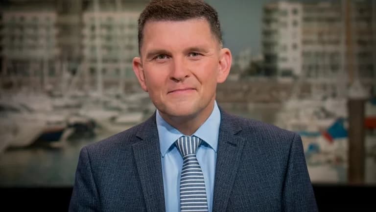 ITV News reporter Gary Burgess dies aged 46 ITV News reporter Gary Burgess dies aged 46