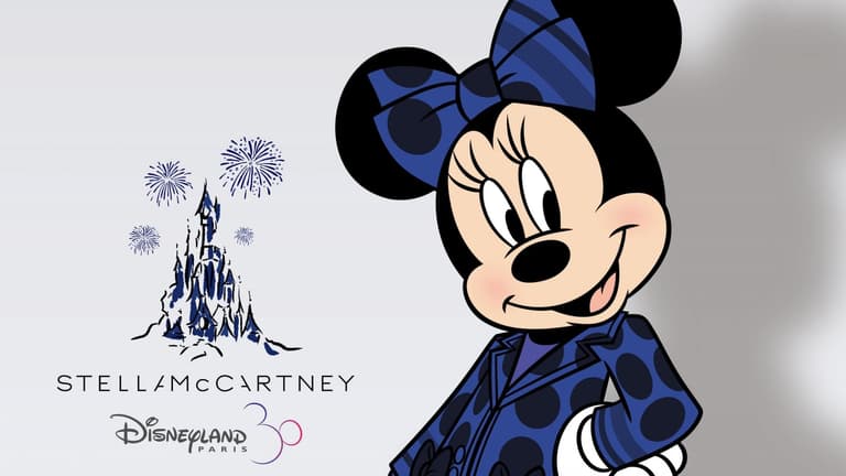 People are pissed at Minnie Mouse wearing a pantsuit – the internet has peaked People are pissed at Minnie Mouse wearing a pantsuit – the internet has peaked