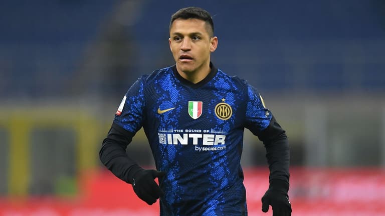Alexis Sanchez takes aim at ex-manager Antonio Conte after scoring cup-winner Alexis Sanchez takes aim at ex-manager Antonio Conte after scoring cup-winner