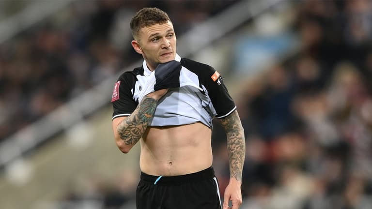 Kieran Trippier ignored by Newcastle teammates after asking them to applaud fans Kieran Trippier ignored by Newcastle teammates after asking them to applaud fans