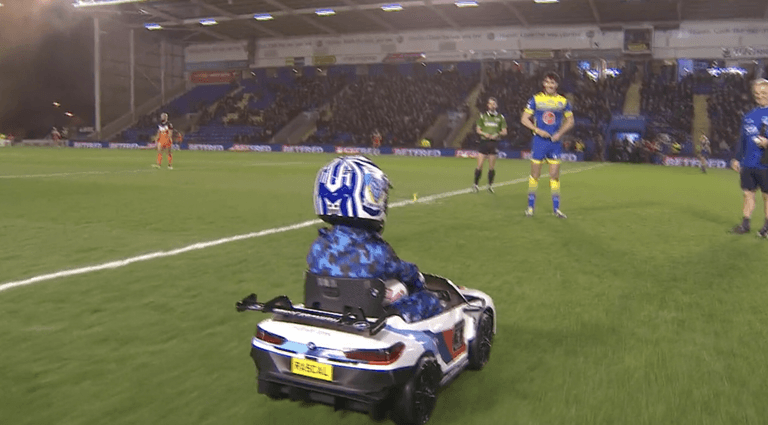 ‘Whizzy Rascal’ drives off with match ball ahead of Super League game ‘Whizzy Rascal’ drives off with match ball ahead of Super League game