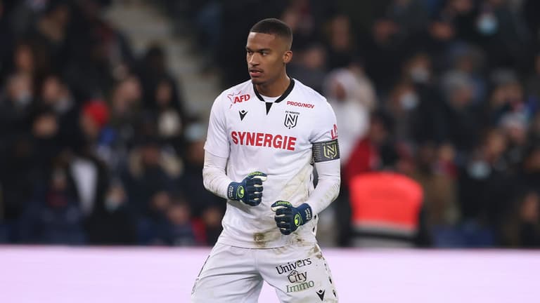 Nantes goalkeeper becomes 13th player to earn 10/10 L’Equipe rating Nantes goalkeeper becomes 13th player to earn 10/10 L’Equipe rating