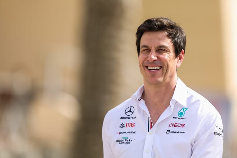 Mercedes boss says he’d rather work ‘alone’ than with Red Bull rivals Mercedes boss says he’d rather work ‘alone’ than with Red Bull rivals
