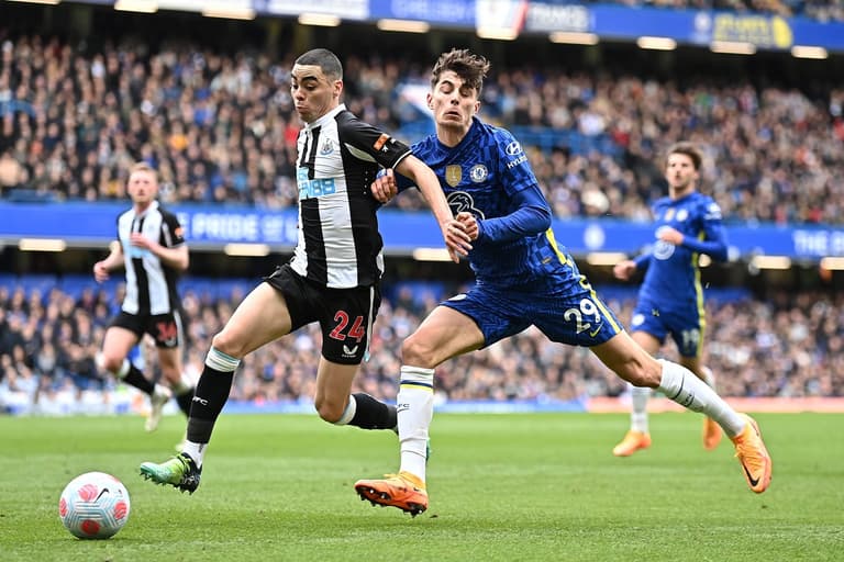 Why Chelsea haven’t removed Three and Hyundai logos from their shirts Why Chelsea haven’t removed Three and Hyundai logos from their shirts