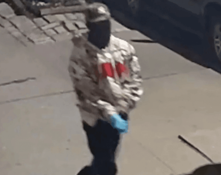 CCTV footage shows man put on gloves before brutally beating woman CCTV footage shows man put on gloves before brutally beating woman